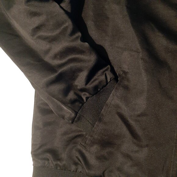 Friday The 13th Jason Voorhees logo F13 Hot Topic Bomber Jacket Large like new - Picture 9 of 13